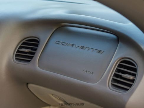 Used 2003 Chevrolet Corvette Convertible w/ Preferred Equipment Group1 RWD image 40