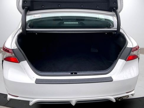 Used 2023 Toyota Camry SE image 25