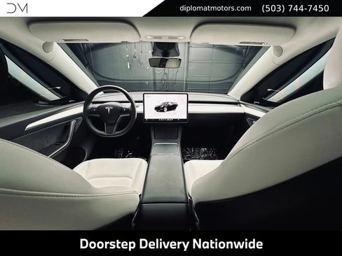 Used 2023 Tesla Model Y Long Range AWD/4WD image 29