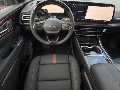 New 2026 Chevrolet Traverse RS w/ LPO, Floor Liner Package image 11