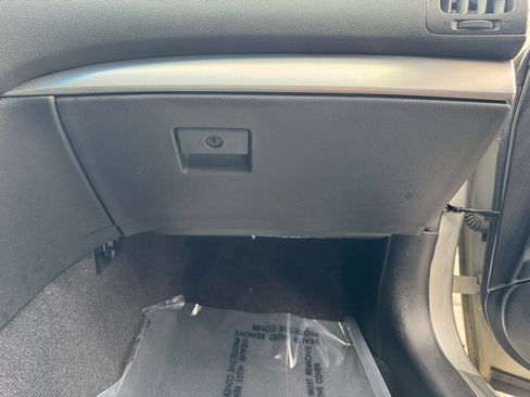 Used 2012 INFINITI G37 x w/ Premium Pkg image 31