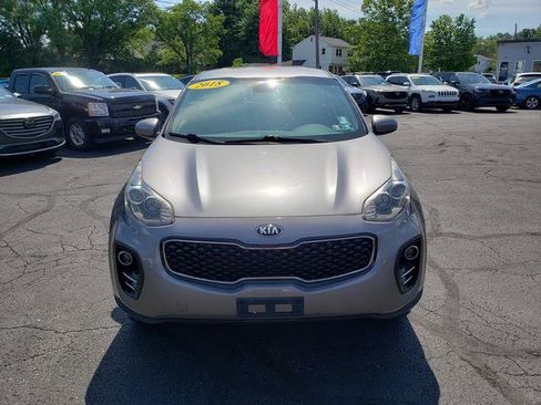 Used 2018 Kia Sportage LX AWD/4WD image 2