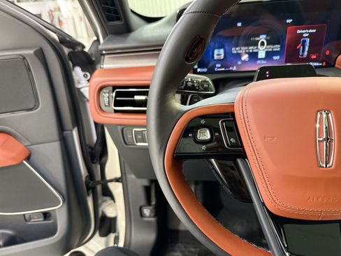 New 2025 Lincoln Aviator Reserve image 14