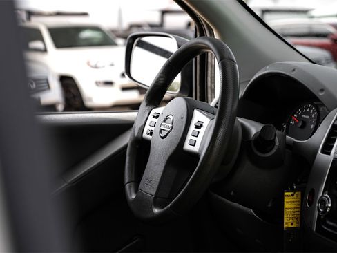 Used 2018 Nissan Frontier S w/ Work Truck Package image 11