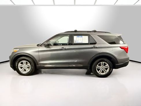 Used 2022 Ford Explorer XLT w/ Class IV Trailer Tow Package image 3