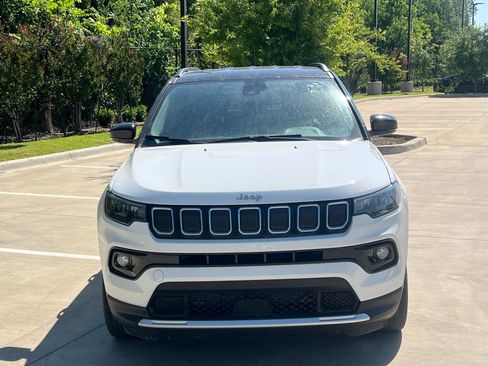 Used 2022 Jeep Compass Limited AWD/4WD image 2