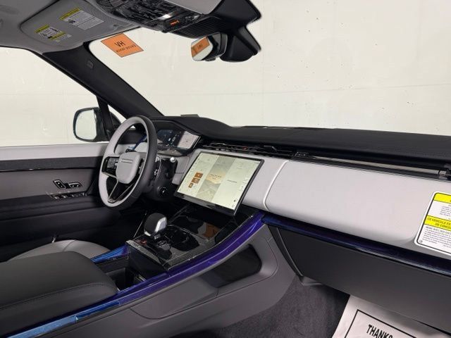 New 2026 Land Rover Range Rover Sport Dynamic SE AWD/4WD image 23