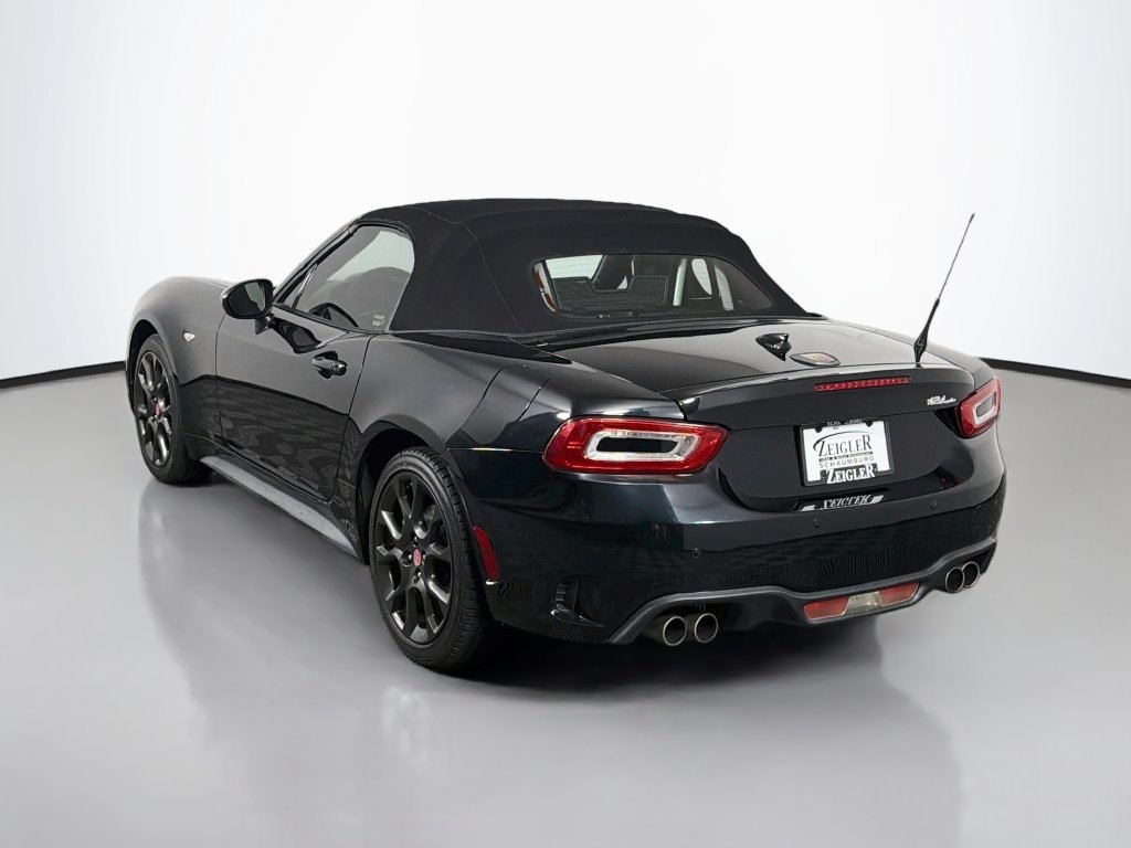 Used 2019 FIAT 124 Spider Abarth w/ Convenience Group RWD image 5