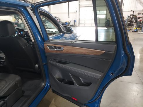 New 2026 Volkswagen Atlas SE image 15