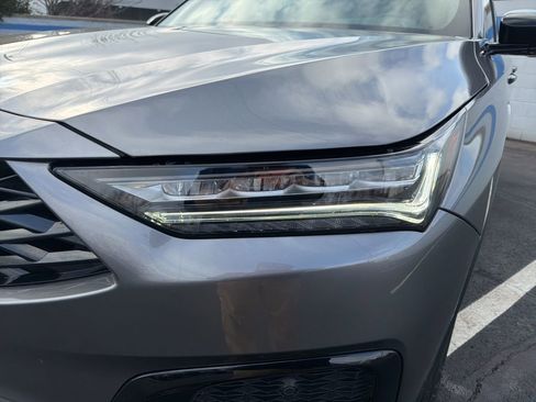 Used 2025 Acura MDX A-Spec image 9