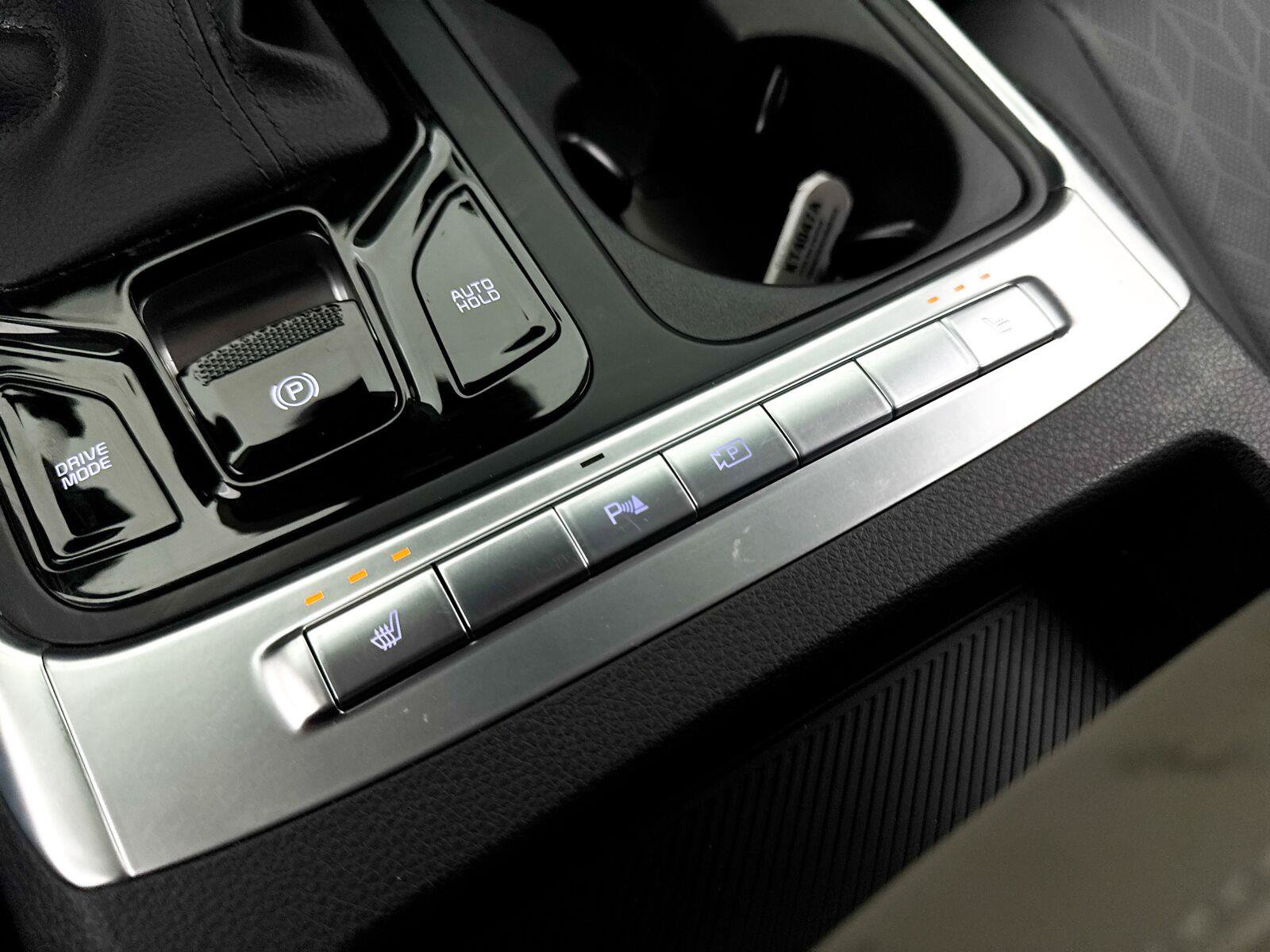 Certified 2026 Kia Carnival EX FWD image 27