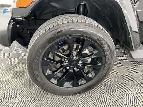 Used 2023 Jeep Wrangler Unlimited Sahara w/ Cold Weather Group image 29