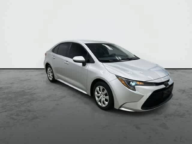 Used 2025 Toyota Corolla LE FWD image 6