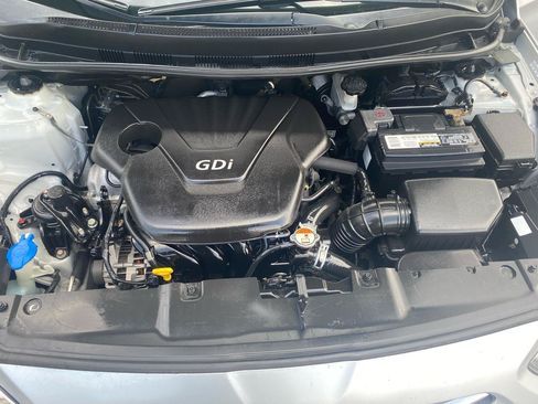 Used 2015 Hyundai Accent GLS FWD image 17
