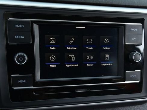 Used 2023 Volkswagen Atlas SE FWD image 13
