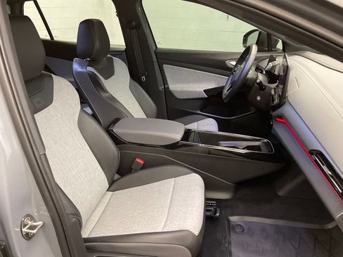 Used 2024 Volkswagen ID.4 2WD image 22