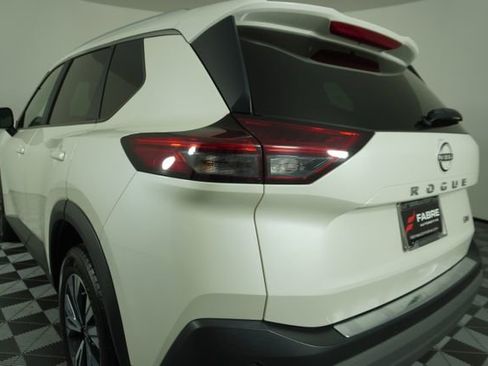 Used 2023 Nissan Rogue SV w/ SV Premium Package image 12