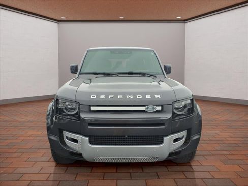 Used 2023 Land Rover Defender 130 First Edition image 3