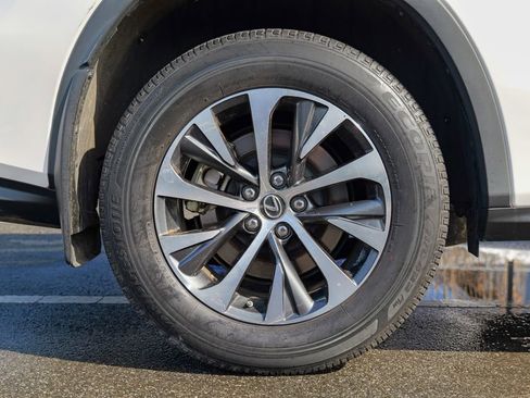 Used 2022 Lexus RX 350L Premium w/ Premium Package image 13