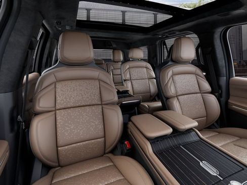 New 2027 Lincoln Navigator Black Label AWD/4WD image 10