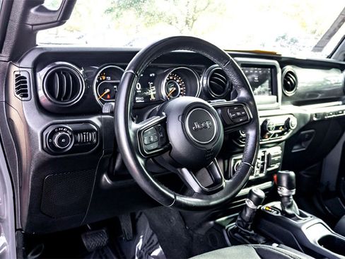 Used 2020 Jeep Wrangler Unlimited Sport image 15