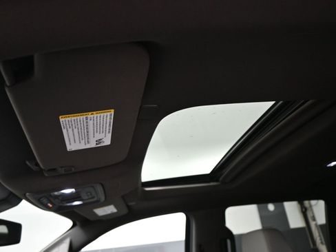 Used 2022 GMC Sierra 1500 SLT w/ SLT Premium Plus Package image 19