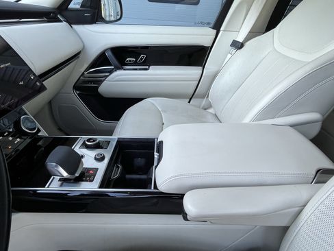Used 2023 Land Rover Range Rover SE AWD/4WD image 24