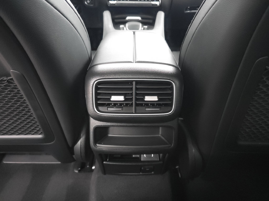 Used 2023 Mercedes-Benz GLE 450 4MATIC w/ AMG Line Exterior image 28