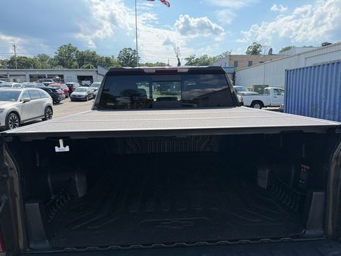 Used 2023 Chevrolet Silverado 1500 LTZ w/ LTZ Premium Package AWD/4WD image 28