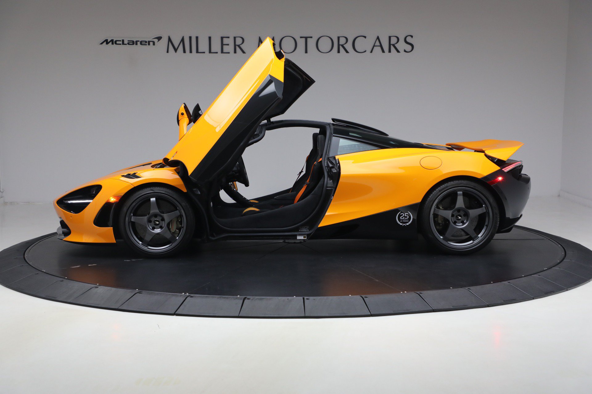 Used 2021 McLaren 720S RWD image 15