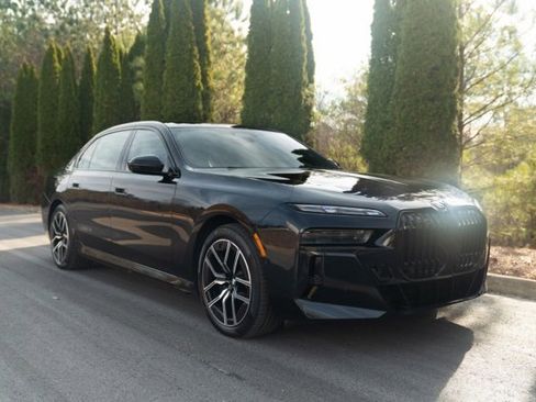 Used 2023 BMW 740i 740i w/ Executive Package image 10