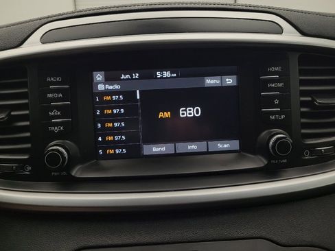 Used 2020 Kia Sorento EX AWD/4WD image 25