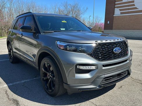 Certified 2023 Ford Explorer ST w/ Equipment Group 401A image 7