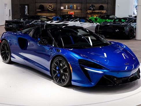 New 2026 McLaren Artura Spider RWD image 21