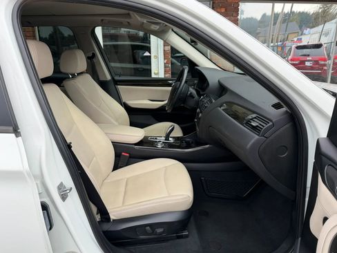 Used 2014 BMW X3 xDrive28i image 12