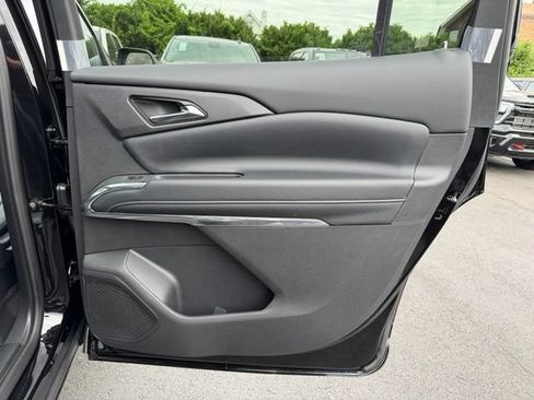New 2026 Chevrolet Traverse LT w/ Sun and Wheel Package FWD image 10