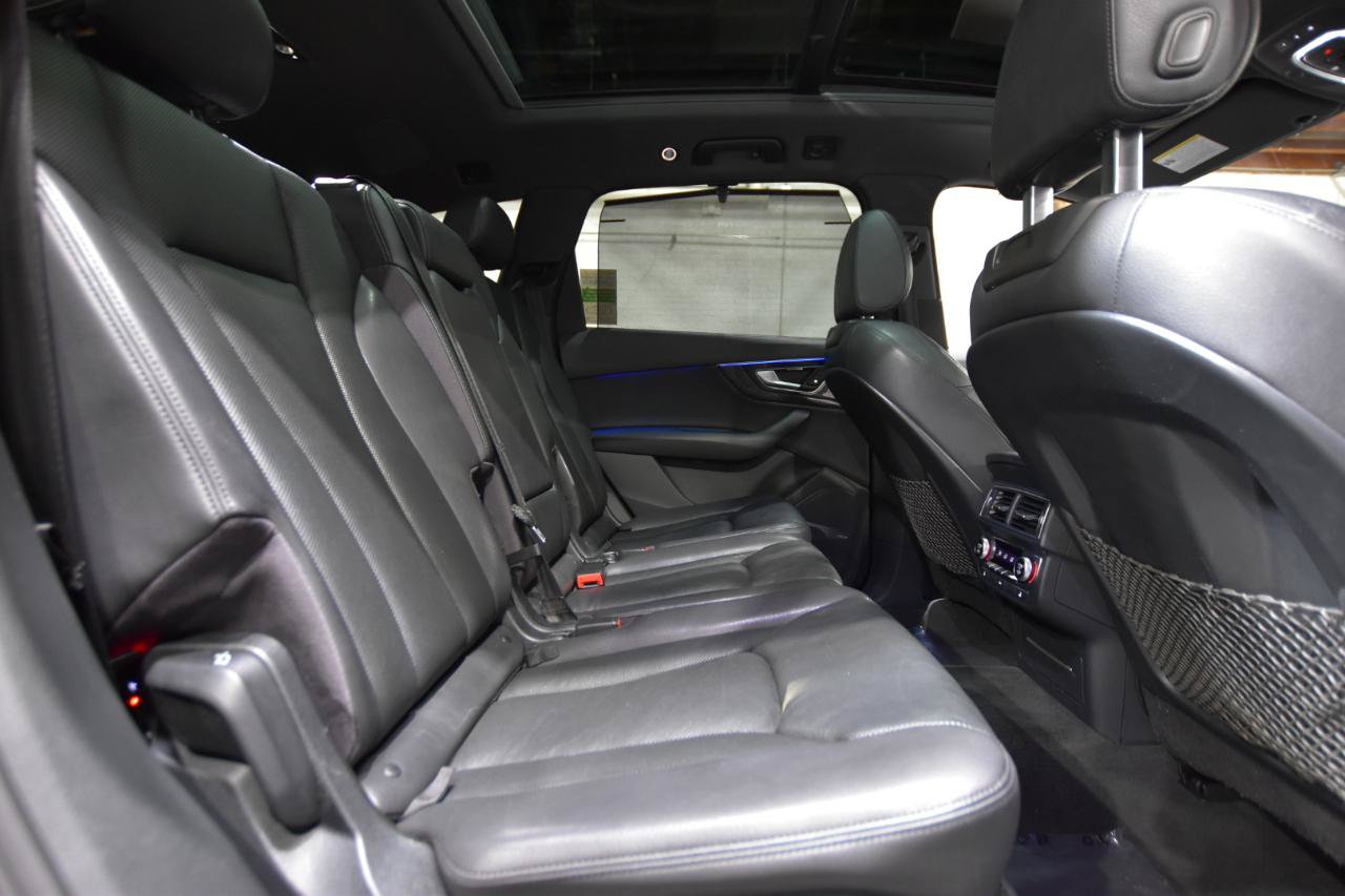 Used 2017 Audi Q7 3.0T Prestige AWD/4WD image 45