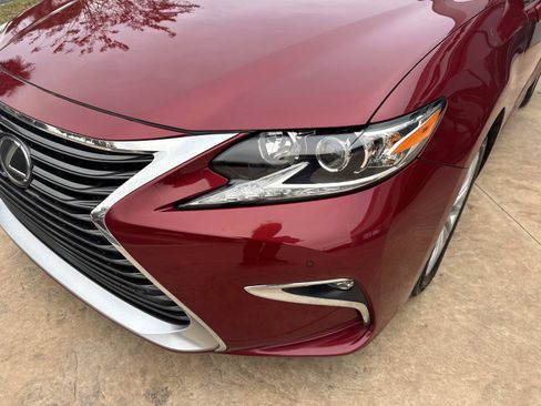 Used 2017 Lexus ES 350 image 9