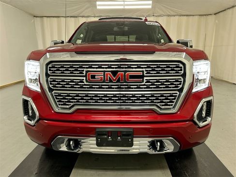 Used 2022 GMC Sierra 1500 Denali w/ Denali Premium Package image 3