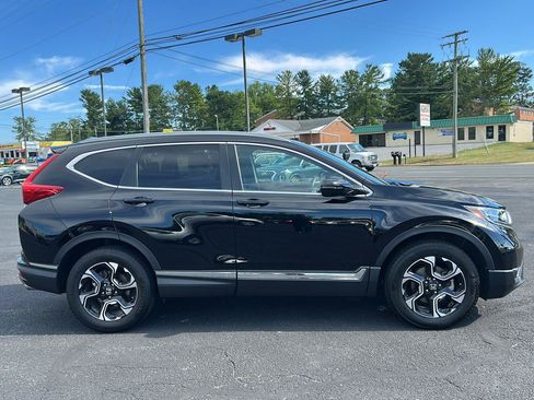 Used 2018 Honda CR-V Touring image 9