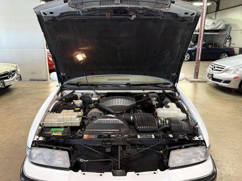 Used 1995 Buick Roadmaster Estate RWD image 54