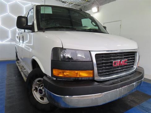 Used 2024 GMC Savana 2500 w/ Driver Convenience Package image 3