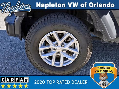 Used 2023 Jeep Wrangler Sport S image 9