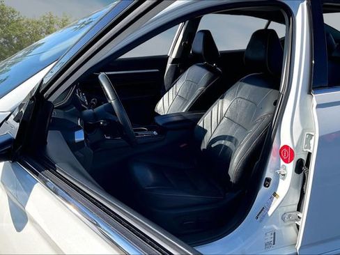 Certified 2023 Nissan Altima 2.5 SR w/ SR Premium Package AWD/4WD image 20