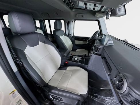 Used 2025 INEOS Grenadier AWD/4WD image 27