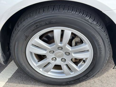 Certified 2013 Chevrolet Sonic LT FWD image 9