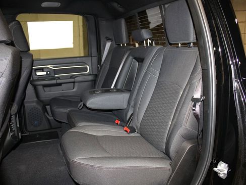 New 2026 RAM 2500 Big Horn AWD/4WD image 25