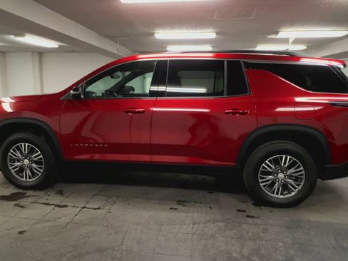 New 2025 Chevrolet Traverse LT image 6