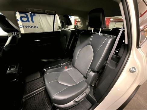 Certified 2024 Toyota Grand Highlander AWD Hybrid image 15