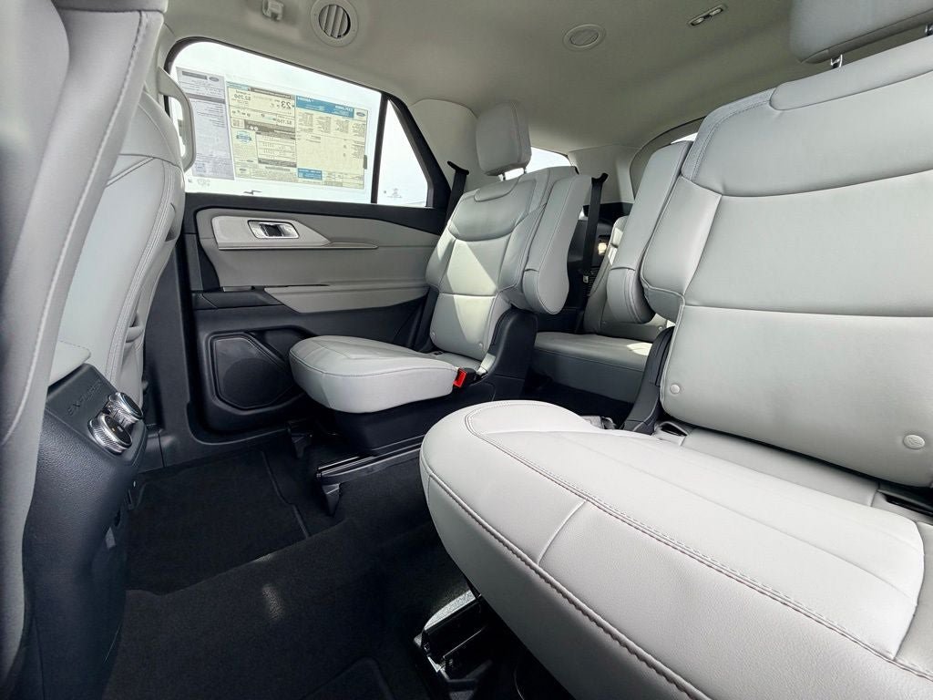 New 2026 Ford Explorer Active w/ Active Comfort Package AWD/4WD image 11